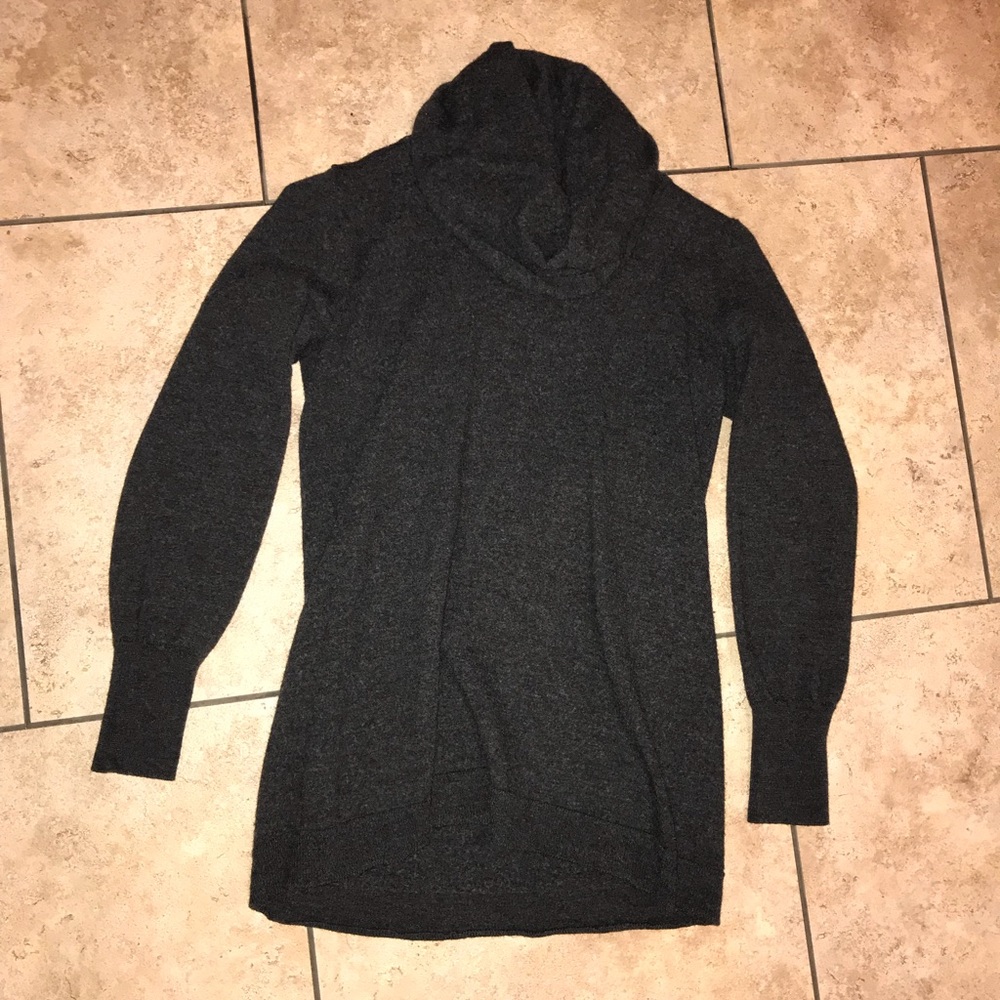 Grey sweater turtle neck